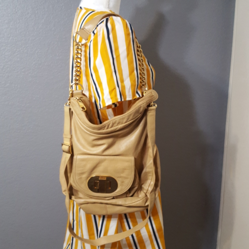Badgley Mischka hobo bag tan gold harware